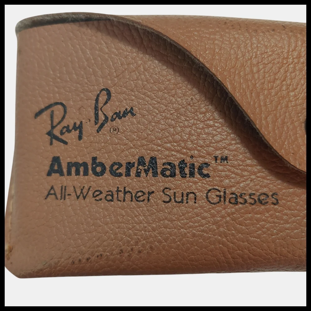 Ray-Ban Round Metal Sunglasses in Gold with Dark Green Lenses